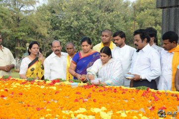 NTR Family Visit to NTR Ghat 2016